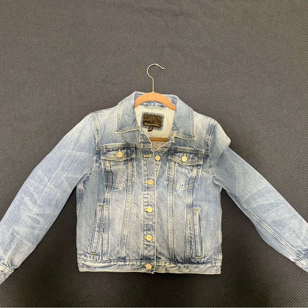 Banana Republic Petite Essential Jean Jacket